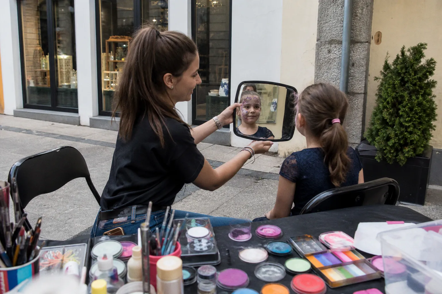 Atelier maquillage pour enfants : bien plus qu'un simple divertissement