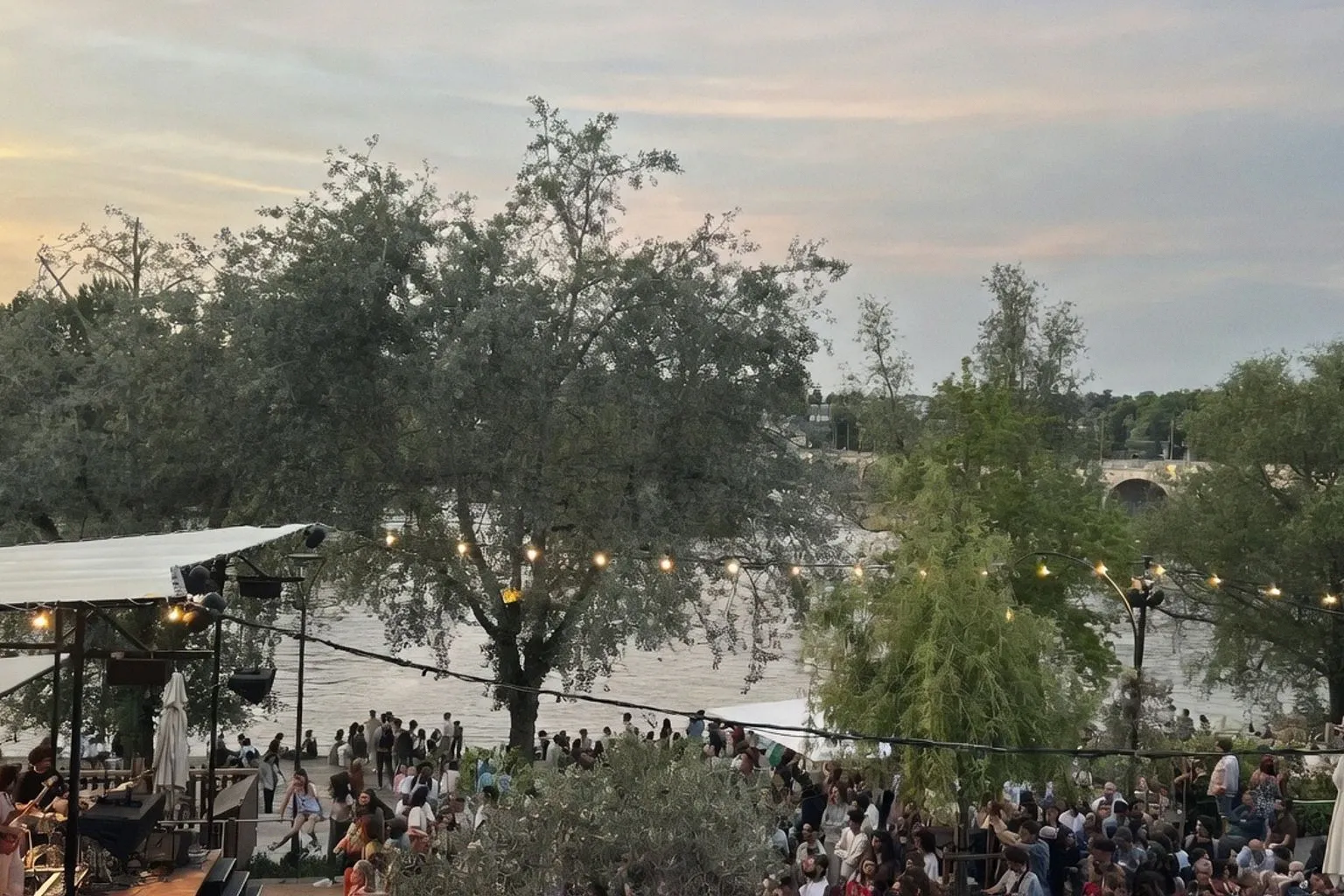 Réinventer les spectacles pour enfants : leçons de la Guinguette de Tours